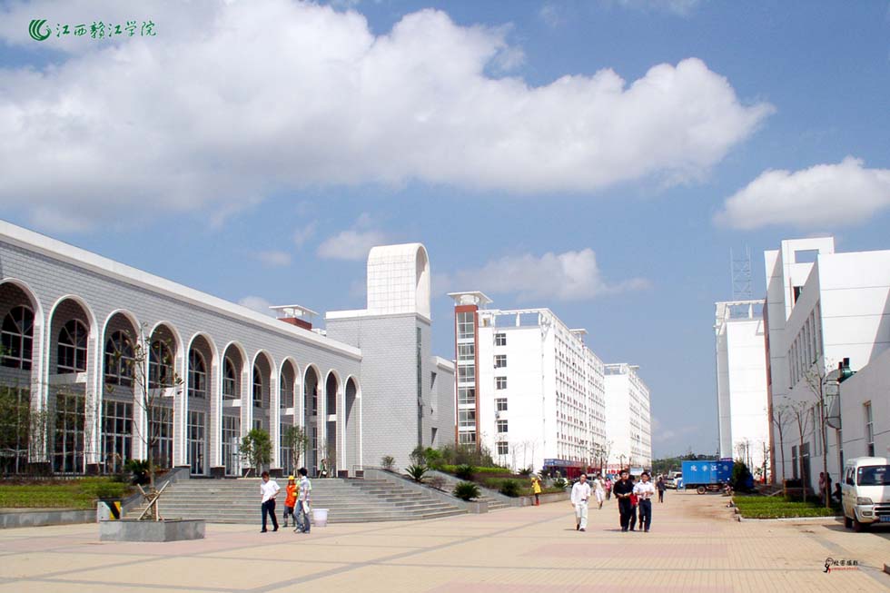 南昌工学院前身江西赣江职业技术学院,曾用名赣江职业专修学院,赣江