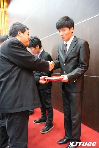 ͨѧѧԺϵǿͬѧٻ׽ʮУ԰ʫˡƺ