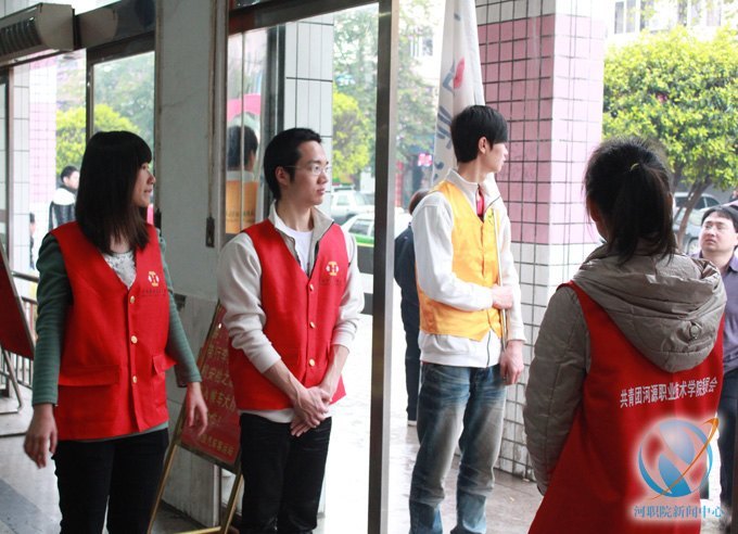 ׷ϵбУվ顰׷¡־Ը