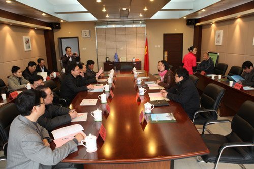 广东潮安县政府代表团来景德镇陶瓷学院访问