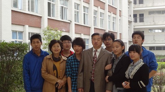 营造校园好风气 携手文明伴书香