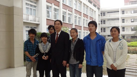 营造校园好风气 携手文明伴书香