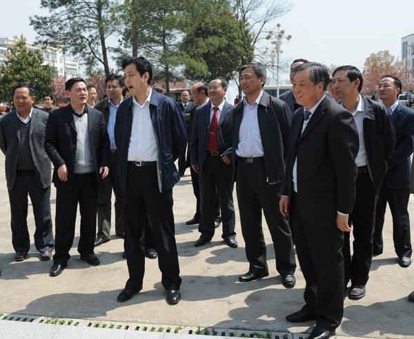 副省长谢广祥来黄山学院视察指导工作