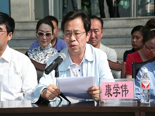 ǿȫȶ  ƽгУ԰  ͨʦѧԺչȫ¡