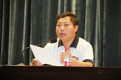 学校召开机关职能部门届中考核服务对象民意测