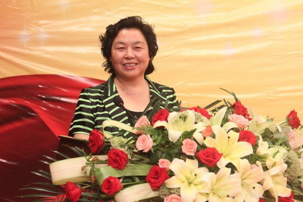 ֣ЭίԱ߻  У԰  Ļְ֣ҵѧԺ߽ƼĻڰ佱¡ؾ