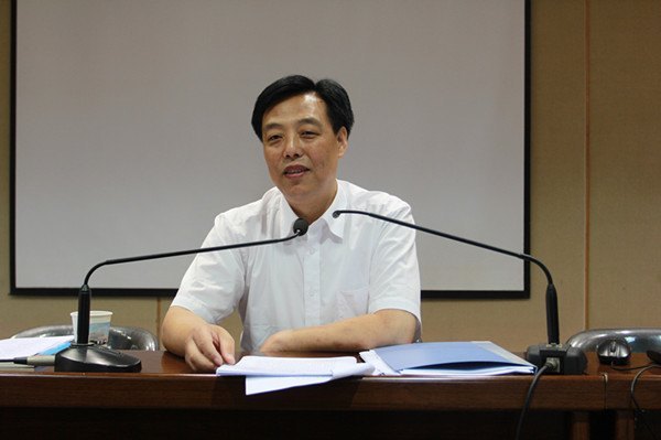 省委高校工委组织处肖慎钢处长来武汉工程大学做报告