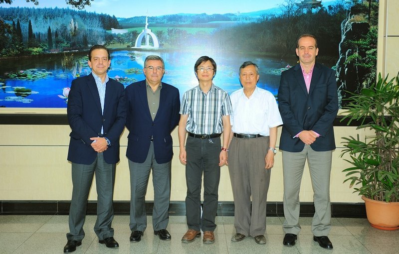 马德里商学院Segundo Huarte副院长一行访问金陵学院