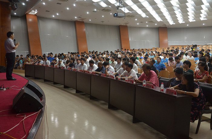 ̨ѧľѧԺУ԰ջ˳ٰ