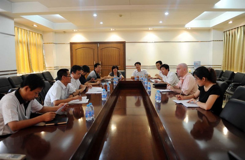 法国南锡经济管理学校EMBA项目负责人StanislasD'Eyrames来校访问