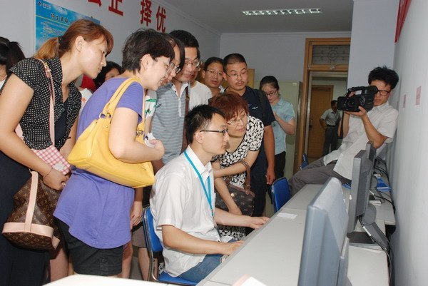 潍坊学院举行招生录取开放日活动