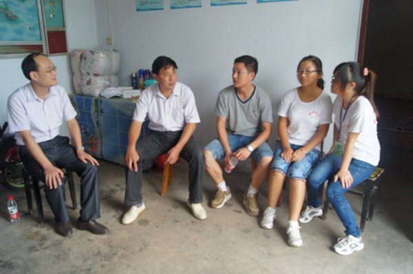 皖西学院领导看望“三下乡”学生