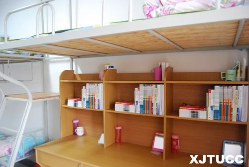 遵守铁的军队纪律,培养优秀人格品质