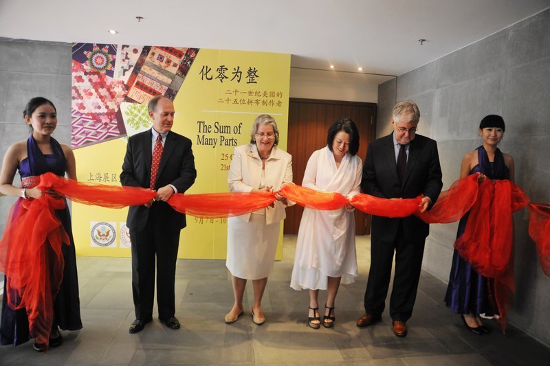 化零为整的美国拼布艺术展在东华大学开幕