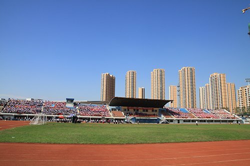 燕山大学里仁学院举办第八届学生运动会