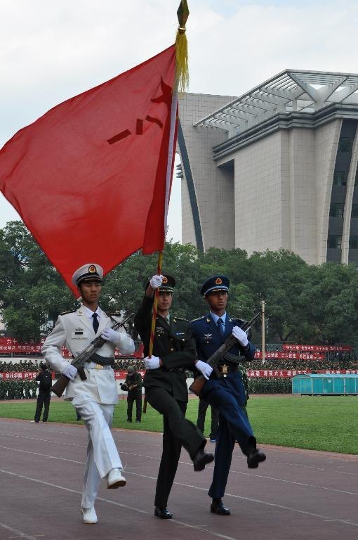 中北大学举行2012级学生军训汇报表演暨总结表彰大会