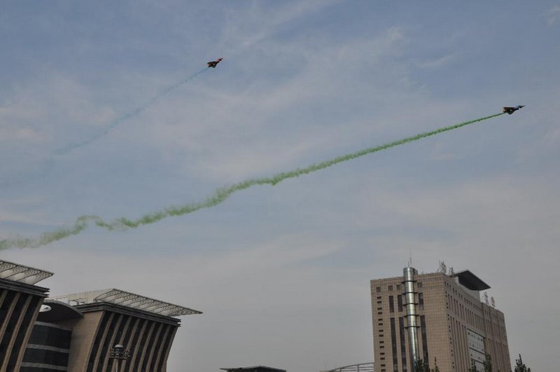 中北大学举行2012级学生军训汇报表演暨总结表彰大会