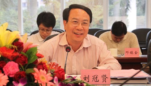 ĻչоڻѧԺ  ͸гϯ