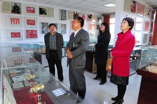 ʡɫĻоؽݰͨʦѧԺй