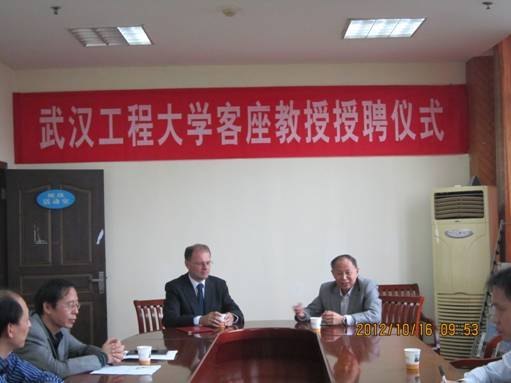 лѧCarsten Bolm人̴ѧ