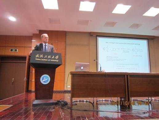 лѧCarsten Bolm人̴ѧ