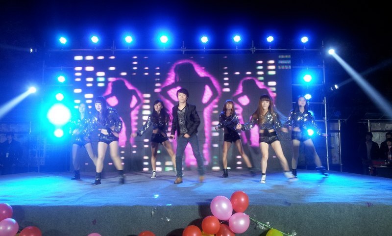 音乐点亮青春 歌声唱响未来