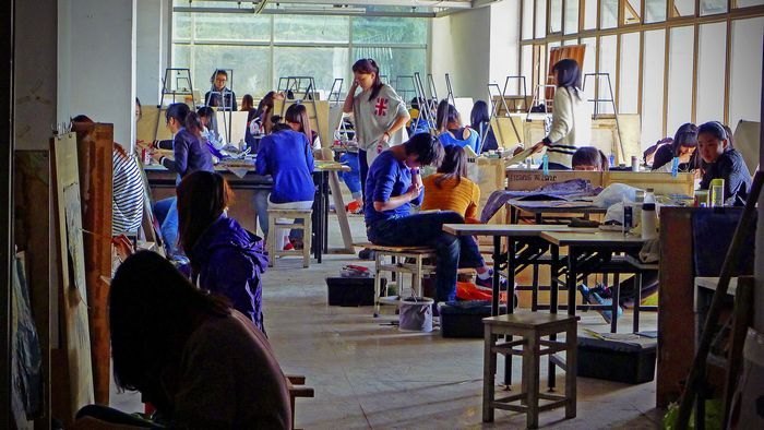 迎百年校庆摄影作品展在设计学院图书馆展厅举行