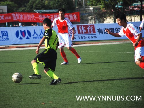 商学院上演球赛风云