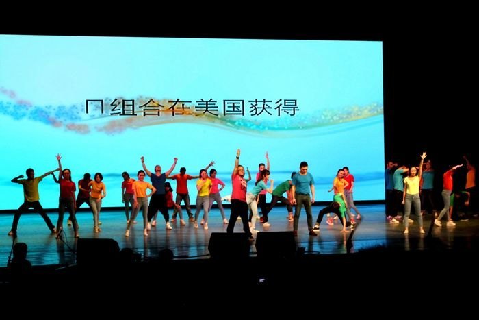 原创歌舞剧讲述自己的传奇 π组合演绎励志版“致青春”