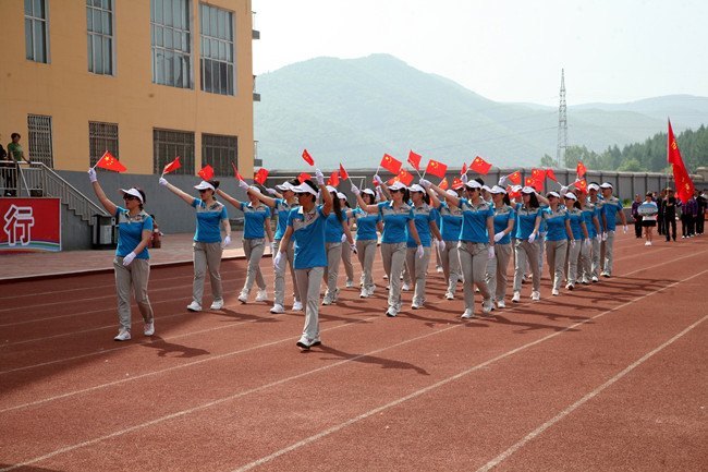 ͨʦѧԺٰ׽̹Ȥζ˶