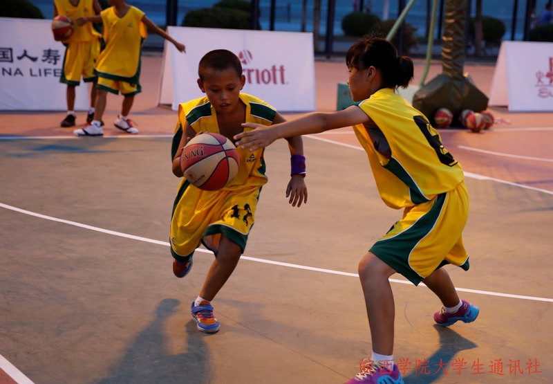 ��Ҧ����־Ը�� ���� Сѧ�����Ӱ��һ��