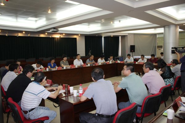 省科协领导深入景德镇陶瓷学院开展“五访纳谏”专项调研