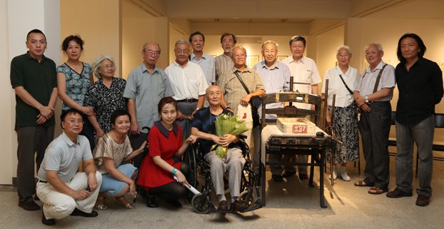 淡泊名利 用心钻研——“李宏仁石版教学研究展”开幕