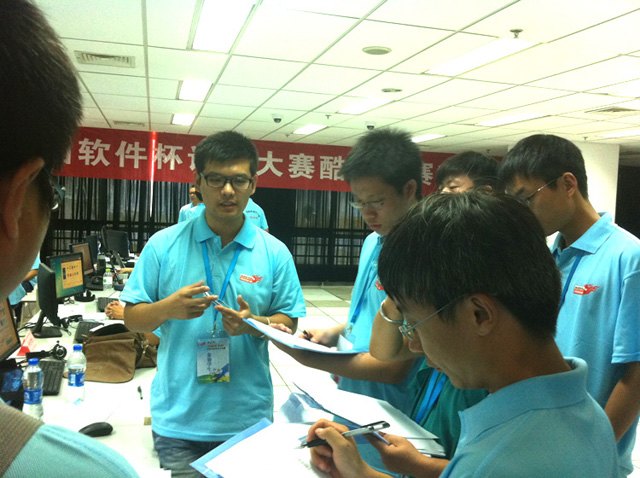 南昌工学院学子在第二届“中国软件杯”大学生软件设计大赛中…