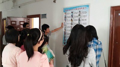 心理发展与咨询中心接待3500余名新生参观