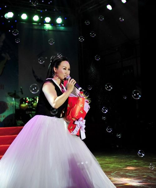 三明市人口文化艺术团走进三明学院慰问演出