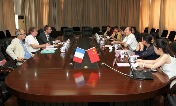 法国凡尔赛建筑大学代表团访问常州工学院