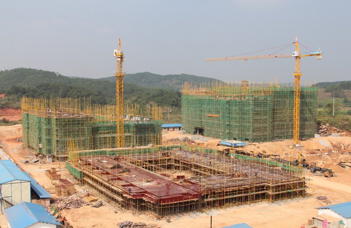 广西师范学院五合校区学生食堂主体结构封顶