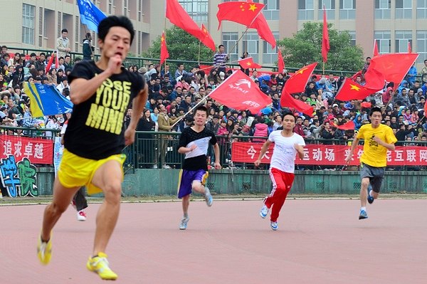 【赛事直通车】200米弯道重洗“顺序牌”