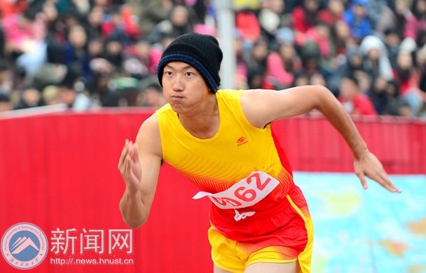 【赛事直通车】200米弯道重洗“顺序牌”