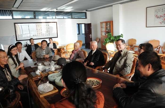 章秉纯书记受邀出席“回味西南联大下午茶”活动