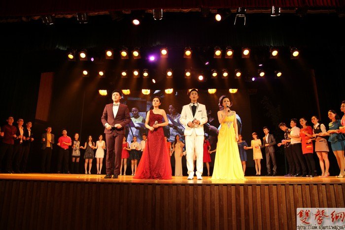 影视学院10播毕业汇报《正青春》上演“正能量”