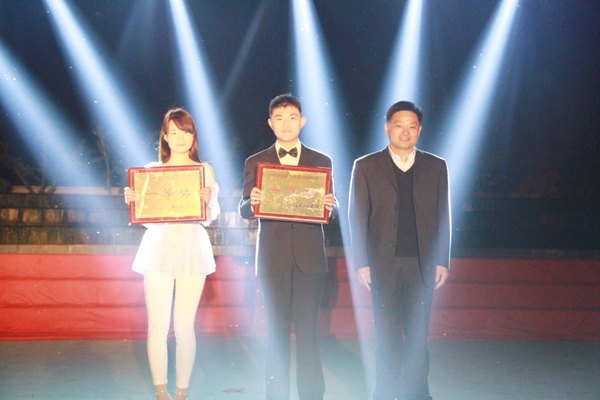 ഺ趯 øࡪѧԺ2013ĺϳ