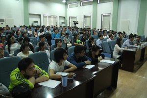 Ʒδ  ̸ йѧ᳤޺Ͱٴ̳