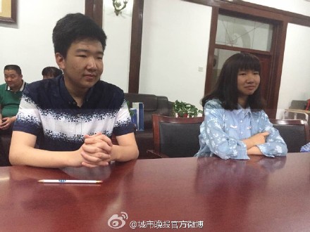 吉林文科状元王爽，张哲.jpg
