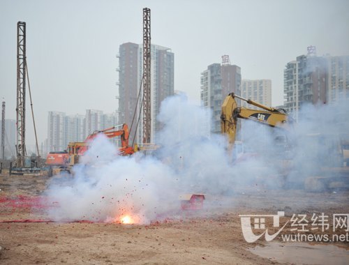 武汉理工大学“一场两馆”工程大年初五开工