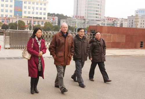 美国梅奥医学中心Greenleaf和张小铭教授来校参观讲座