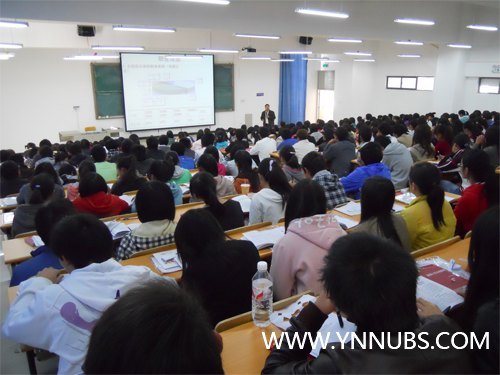王昆来院长寄语全校学生立雄志做“四有”新人
