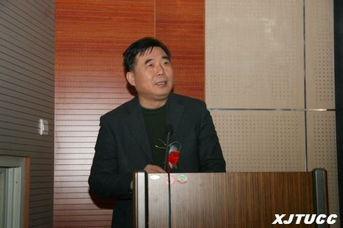 “忠诚路,和谐情”书画摄影联展在西安交通大学城市学院成功举办