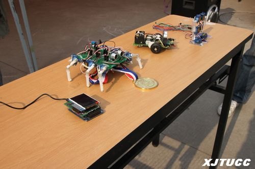 分享青春?炫我社彩:西安交通大学城市学院2011社团文化博览活动圆满落幕